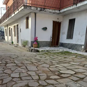 Affittacamere Il Cortile Dei 3 Matrimoniale, Gallarate